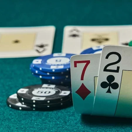 What is full house poker? How to play well to get an advantage